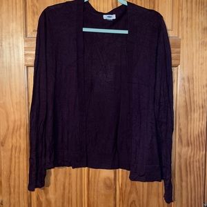 3/$20 🦋 Old Navy Sweater | Size: Medium